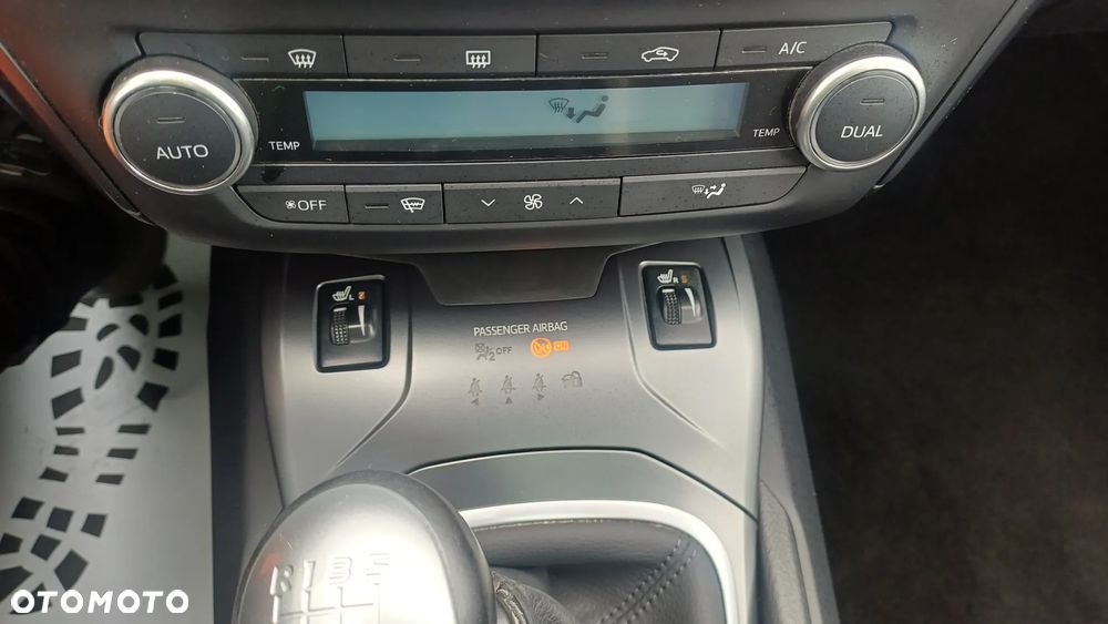 Toyota Avensis 1.8 Premium - 13