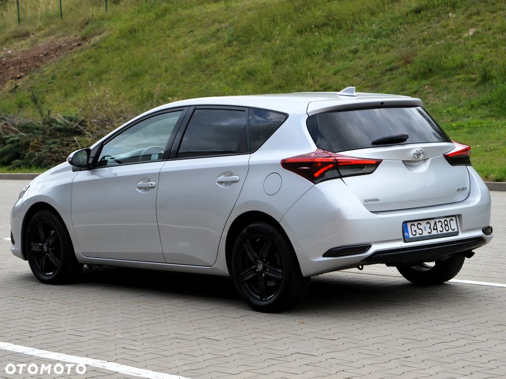 Toyota Auris 1.33 VVT-i Life Comfort - 4