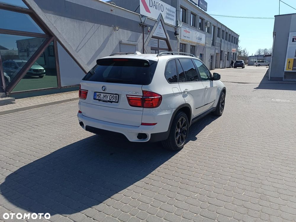 BMW X5 xDrive35i Edition Exclusive - 14
