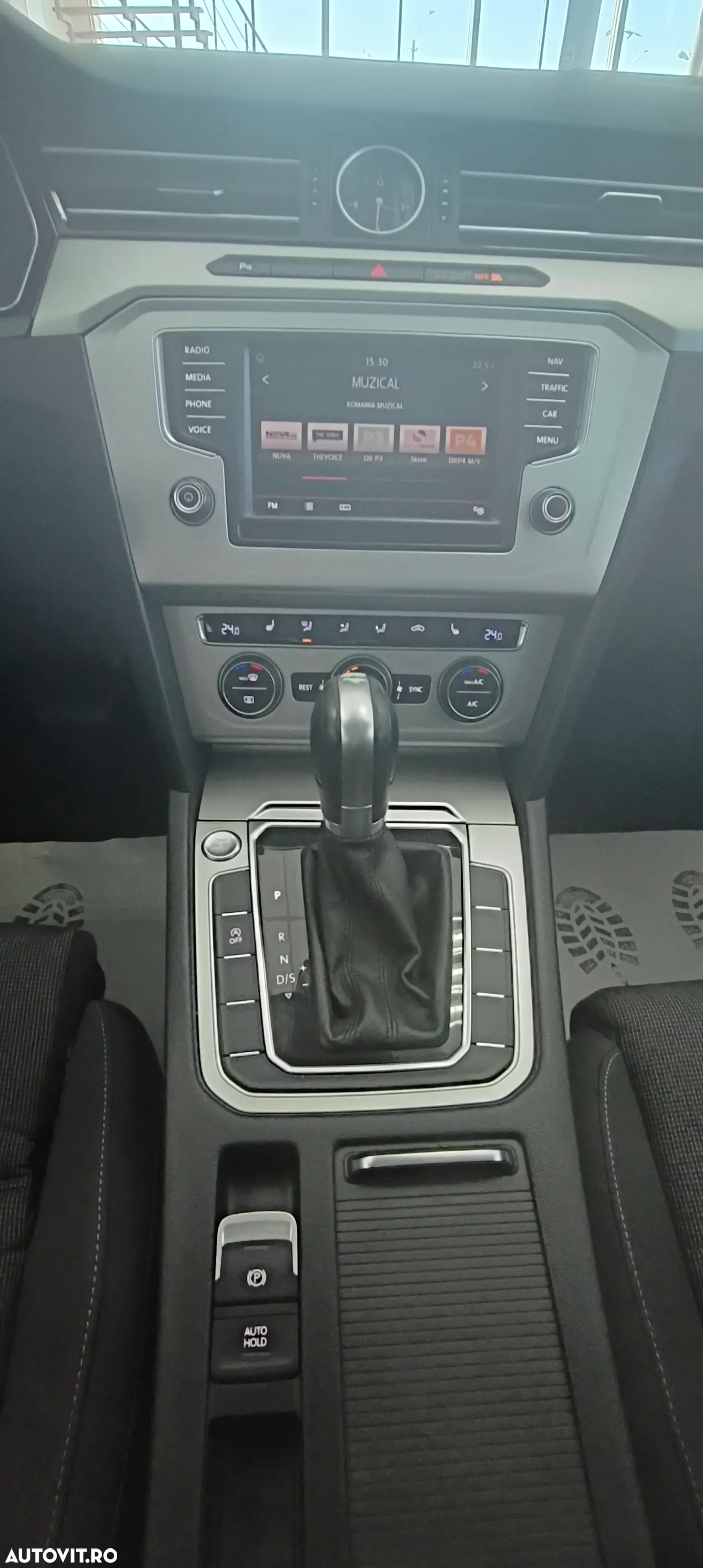Volkswagen Passat Variant 2.0 TDI DSG Highline - 8