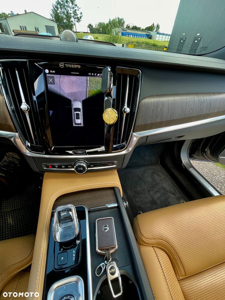 Volvo V90 B5 D AWD Ultimate Dark - 24