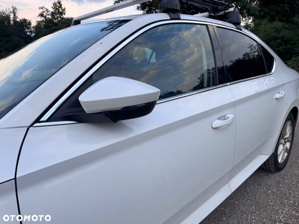 Skoda Superb 2.0 TDI SCR 4x4 Style DSG - 15