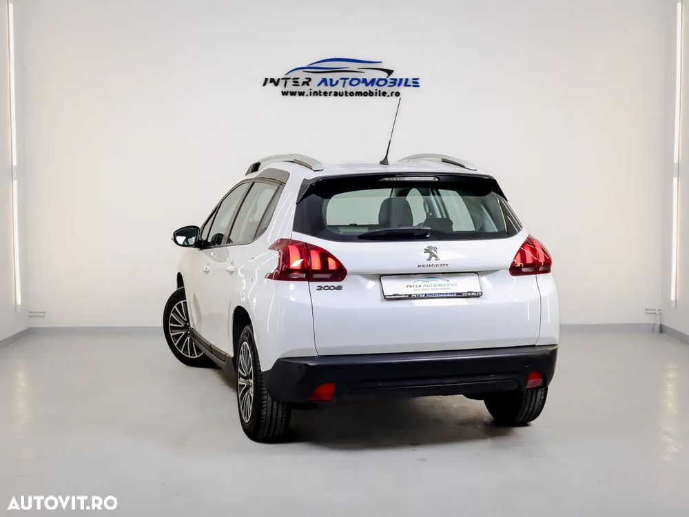 Peugeot 2008 PureTech 110 Stop&Start Active - 11