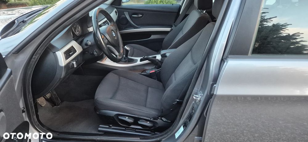 BMW Seria 3 320i Edition Lifestyle - 23