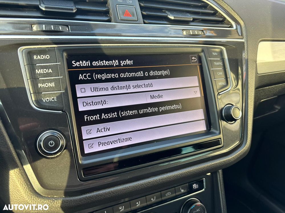 Volkswagen Tiguan 2.0 TDI SCR 4MOTION BlueMotion Technology Comfortline - 21