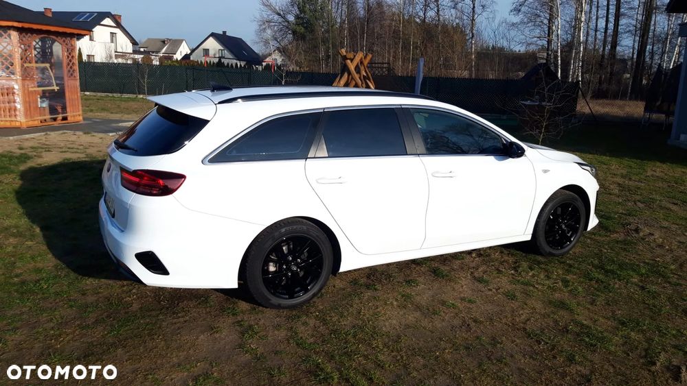 Kia Ceed 1.6 CRDi SCR M - 2