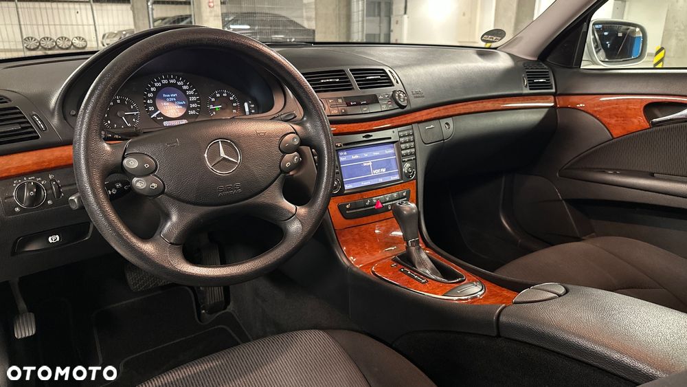 Mercedes-Benz Klasa E - 17