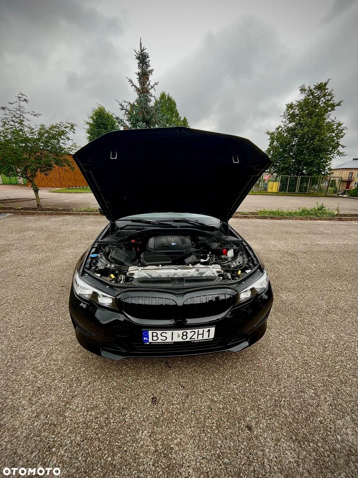 BMW Seria 3 318d Touring - 11