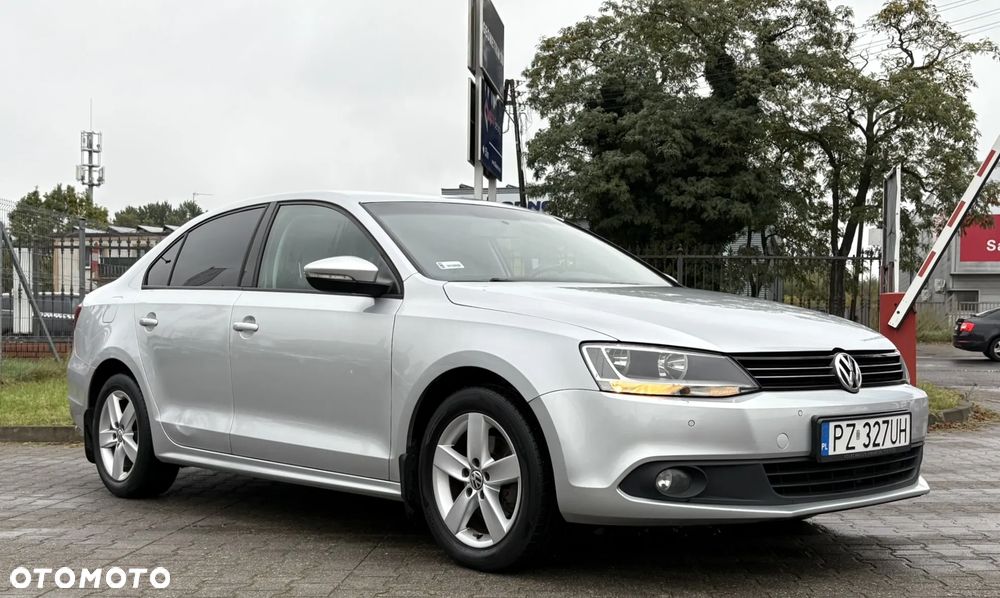 Volkswagen Jetta 1.4 TSI Comfortline - 3