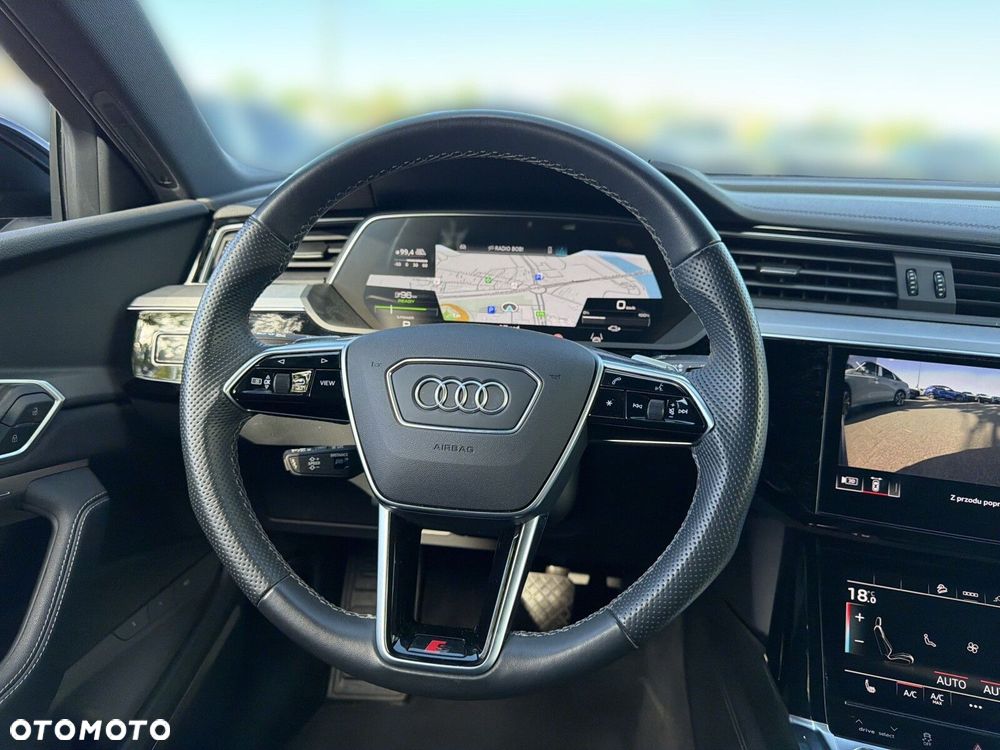 Audi e-tron - 18