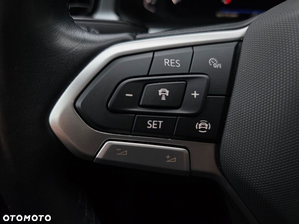 Volkswagen T-Roc 1.5 TSI Life - 11