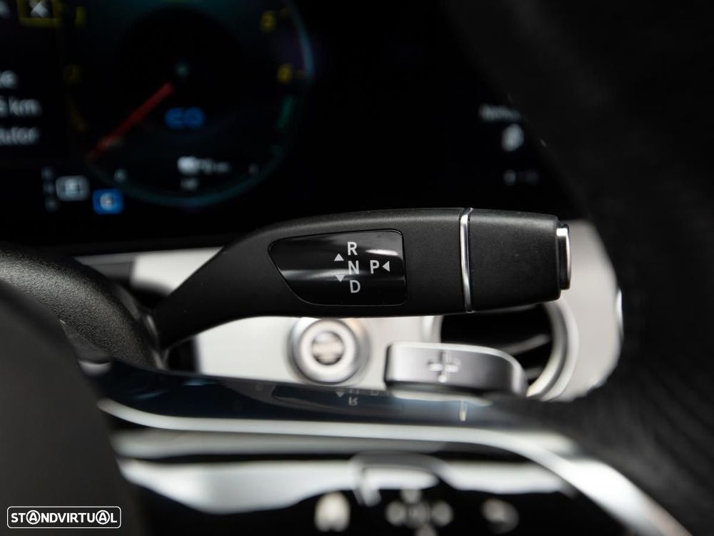 Mercedes-Benz E 300 de 4Matic 9G-TRONIC AMG Line - 21