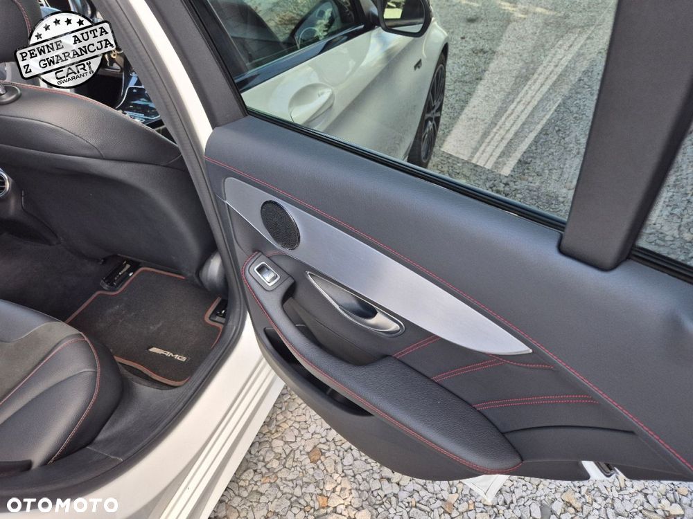 Mercedes-Benz Klasa C AMG 43 4-Matic - 31