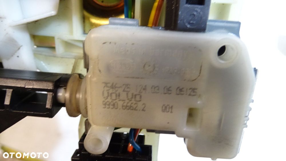 ZAMEK KLAPY BAGAŻNIKA VOLVO XC70 II D5 AWD 30753829 999066622 - 7