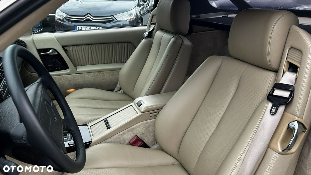 Mercedes-Benz SL - 16