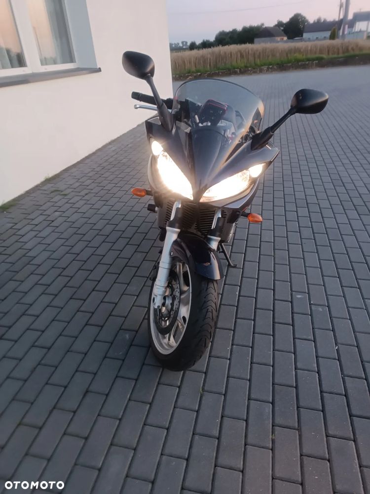Yamaha FZ6 - 3