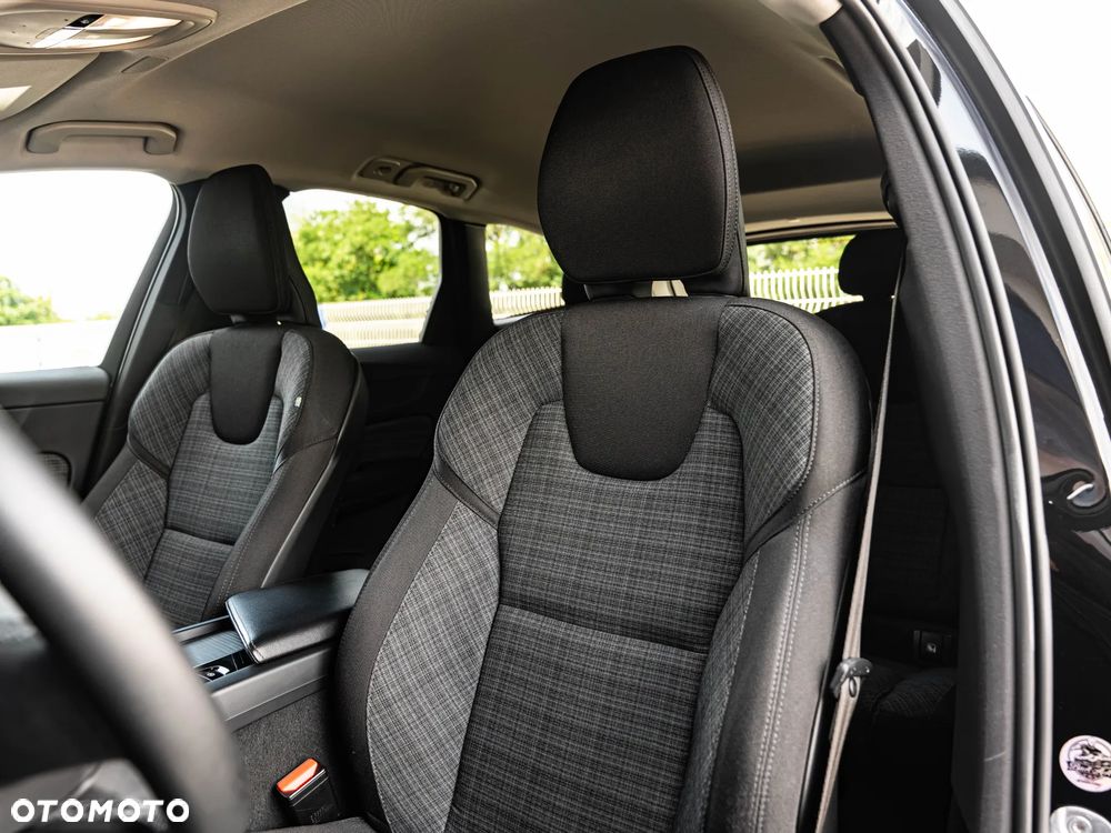 Volvo XC 60 B4 D Core - 26