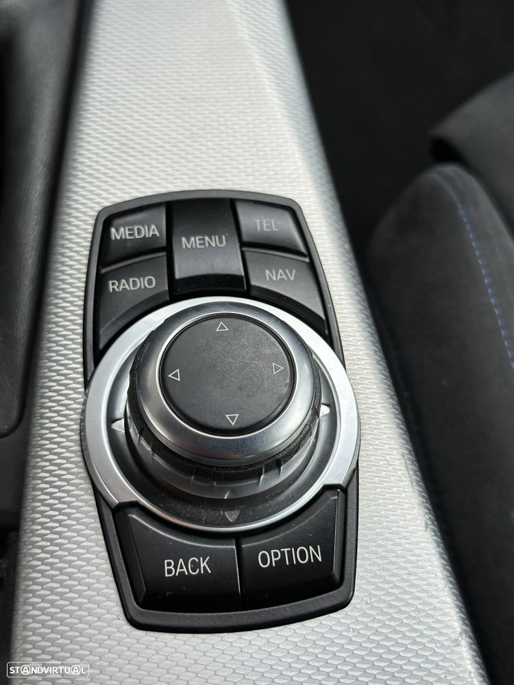 BMW 318 d Pack M - 31