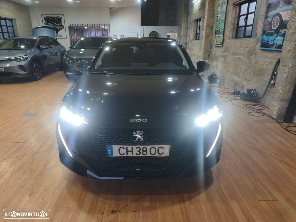 Peugeot e-208 E-Style - 11