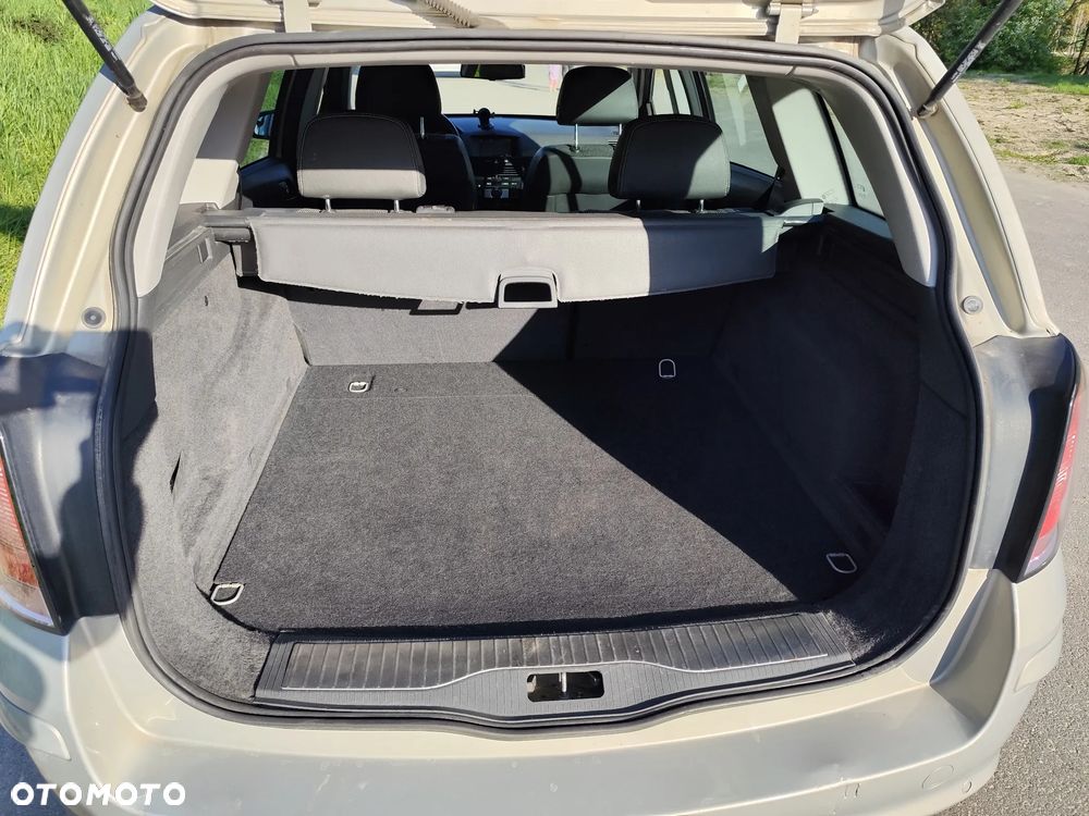 Opel Astra 1.7 CDTI DPF Cosmo - 12