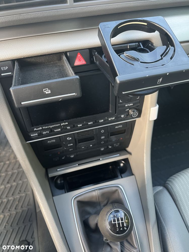 Audi A4 Limousine - 5
