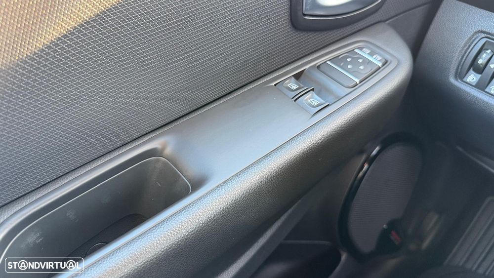 Renault Clio Sport Tourer 0.9 TCE Limited - 21