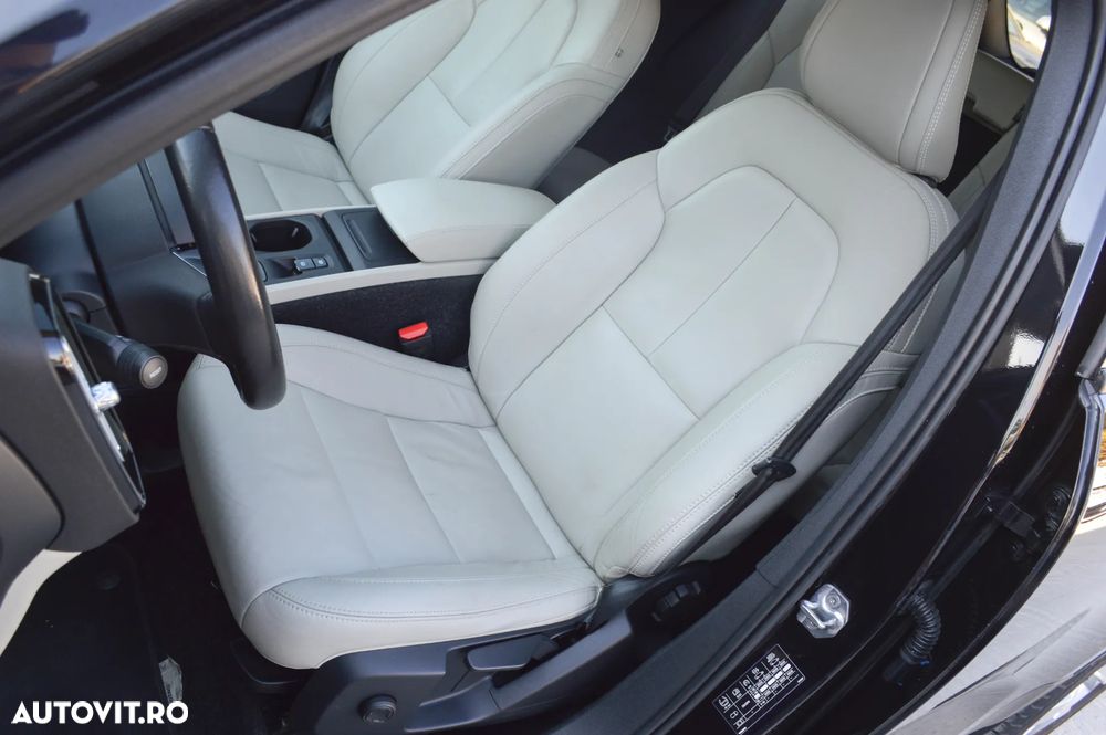 Volvo XC 40 D4 AWD Inscription - 26