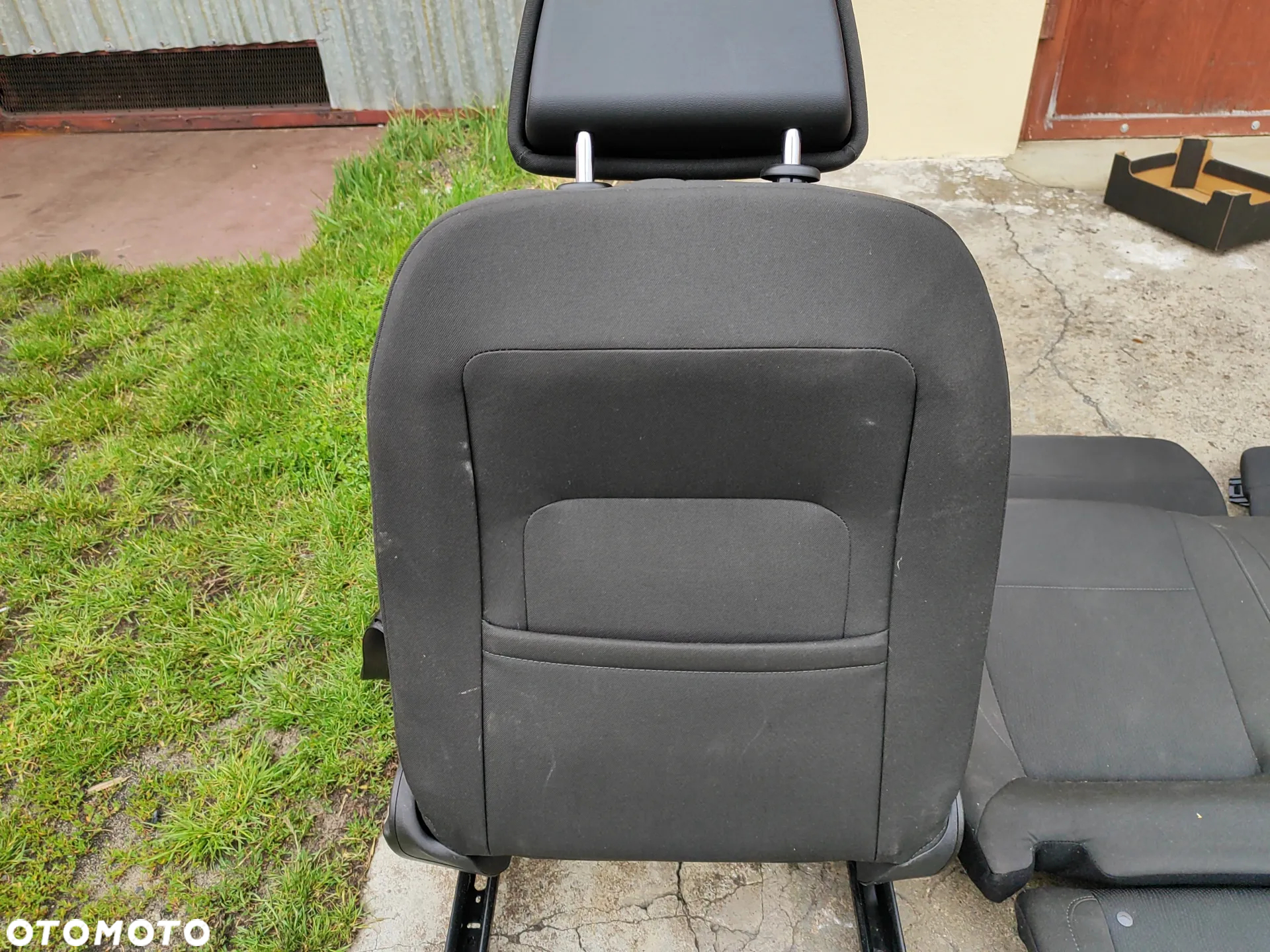 fotel przód lewy / prawy kompletne + kanapa i półka do HB CZARNE do OPEL insignia A 08- - 12
