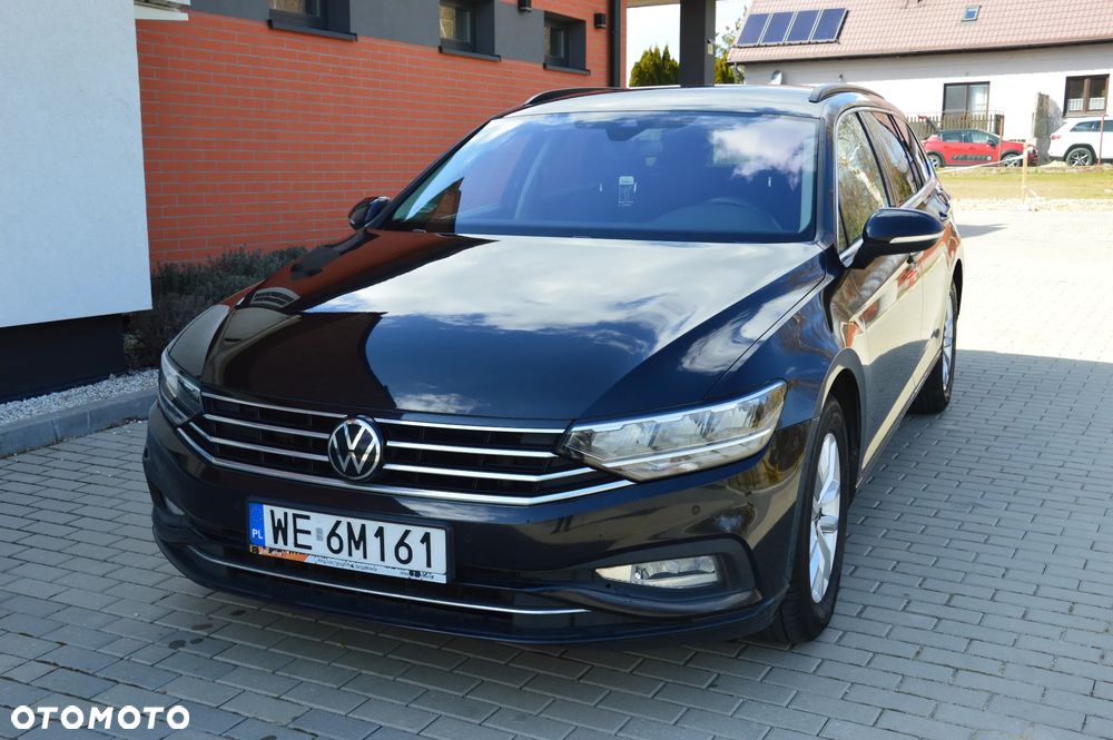 Volkswagen Passat - 4