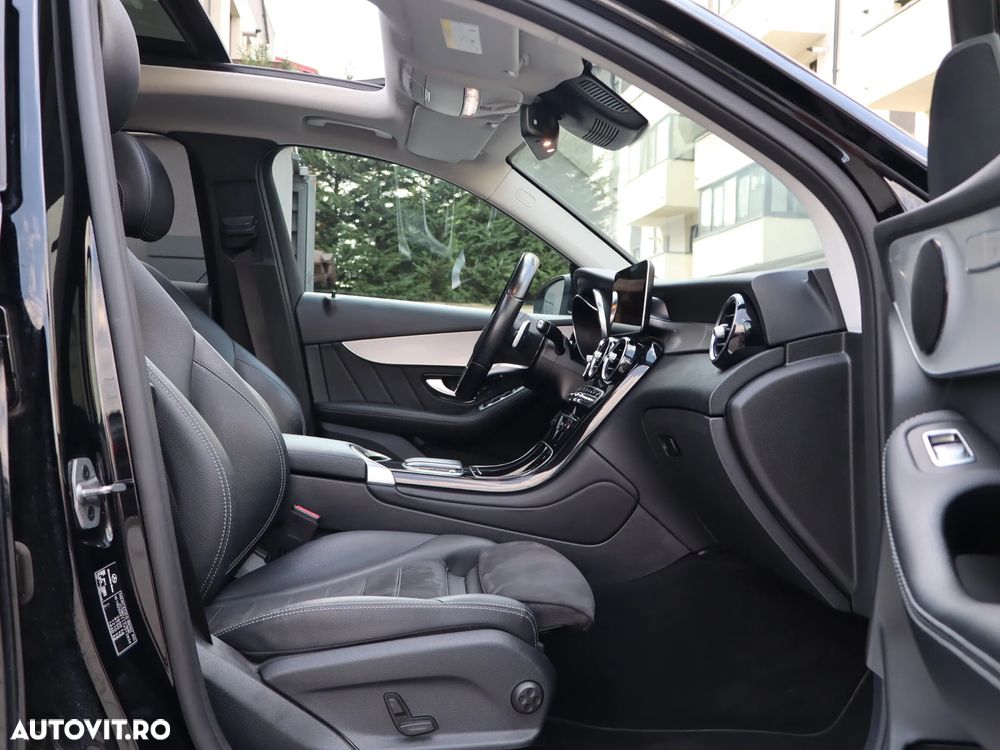 Mercedes-Benz GLC 300 de 4Matic 9G-TRONIC AMG Line Plus - 13