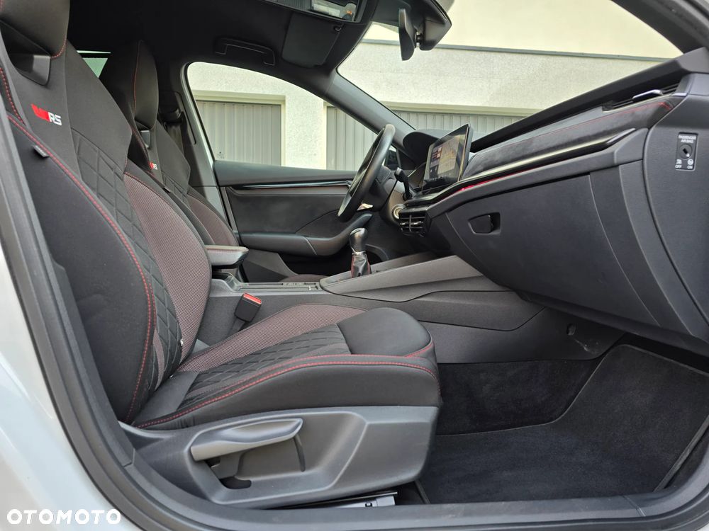Skoda Octavia 2.0 TSI RS - 23