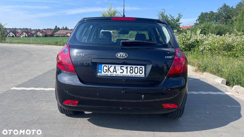 Kia Ceed 2.0 crdi Optimum + - 4