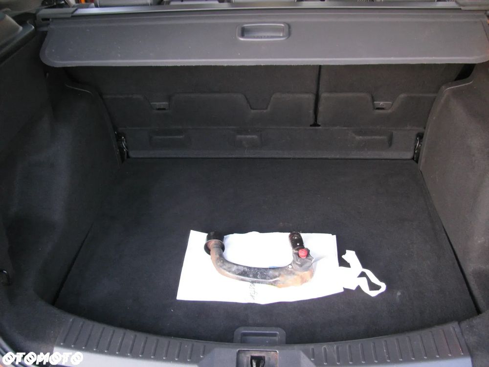 Ford Kuga 2.0 TDCi 2x4 Titanium - 28