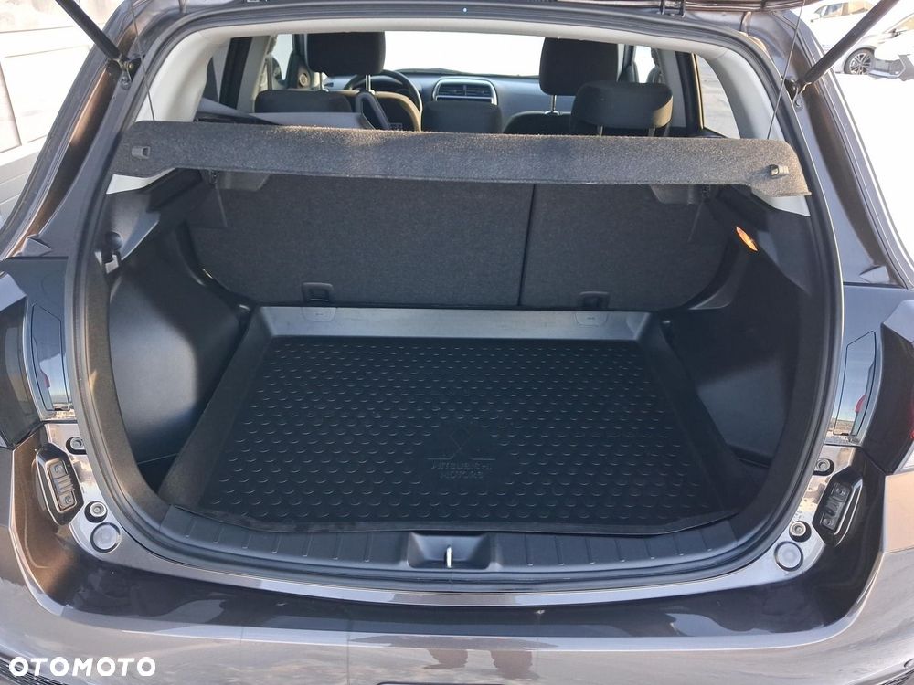 Mitsubishi ASX 2.0 Intense - 18