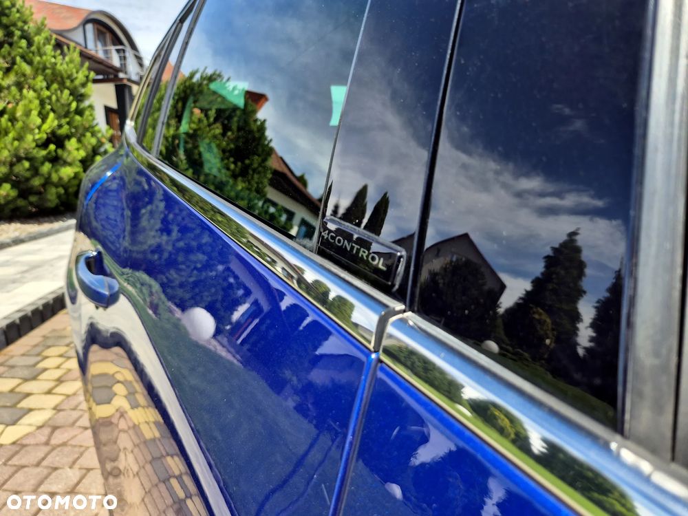 Renault Megane ENERGY TCe 205 EDC GT - 26