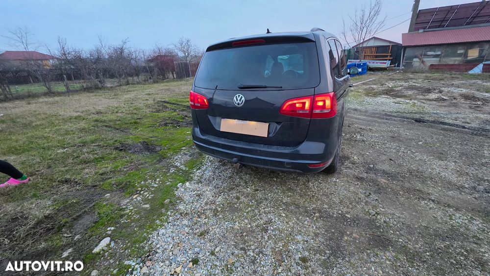 Volkswagen Sharan 2.0 TDI DSG BlueMotion Technology Highline - 23