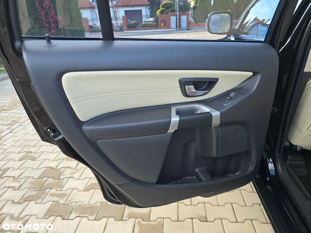 Volvo XC 90 - 18