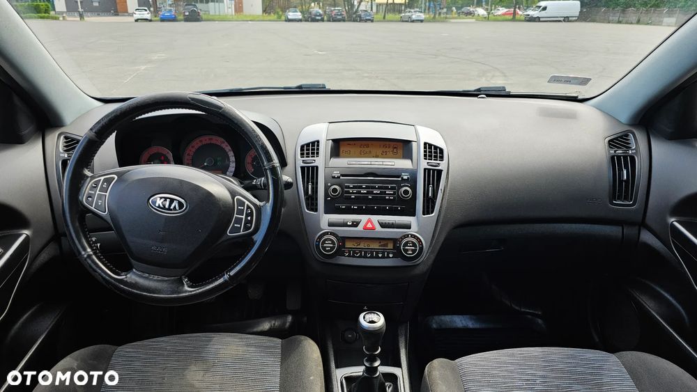 Kia Ceed 1.6 Crdi Comfort + - 10