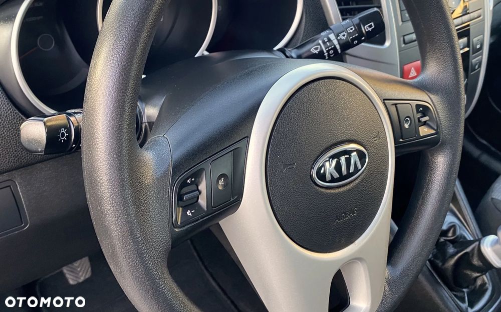 Kia Venga 1.6 L - 28