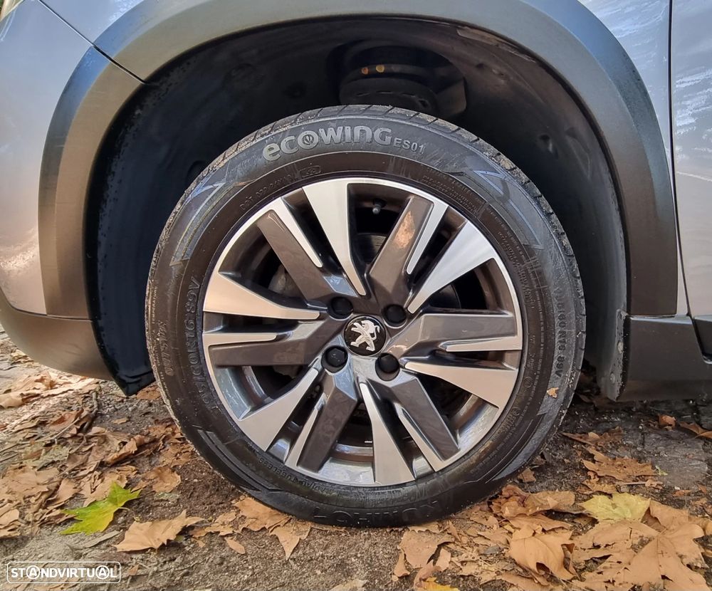 Peugeot 2008 1.2 PureTech Allure - 27