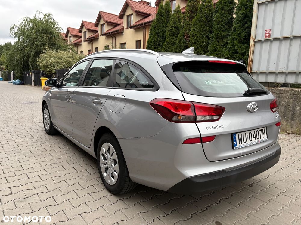 Hyundai i30 1.5 DPI Classic + - 9