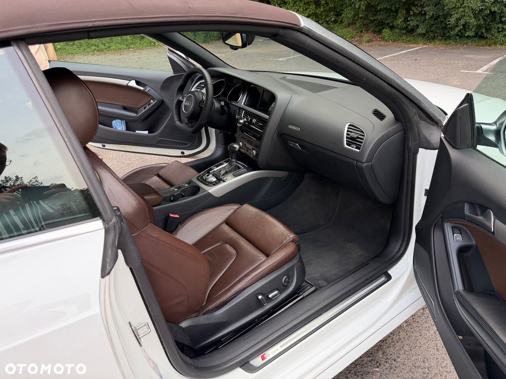 Audi A5 Cabrio - 11
