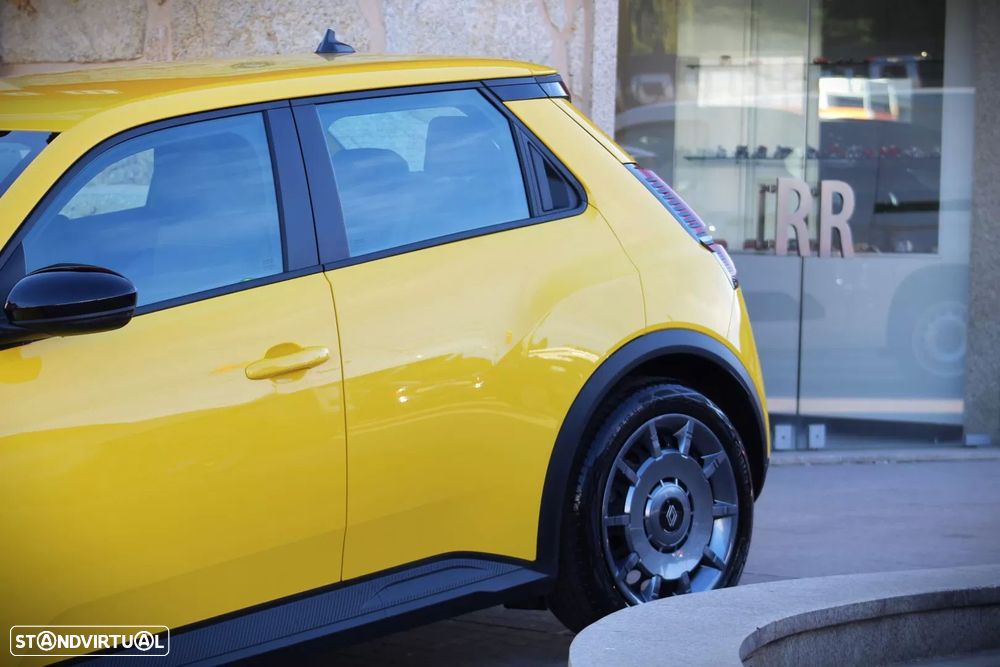 Renault 5 E-Tech 40 kWh Evolution Autonomia Urbana - 35