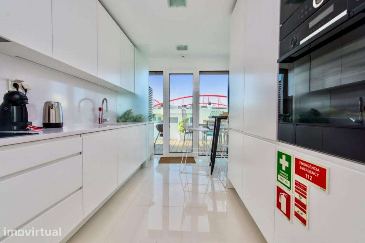 Apartamento com 2 quartos - localizado em Benfica Lisbon - Grande imagem: 4/20