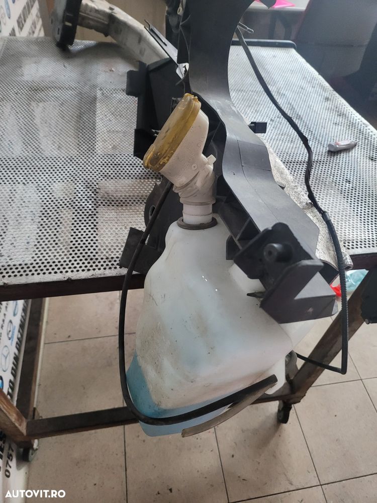 Bidonas Vas Lichid Parbriz Stropgel Renault Megane 2 Combi Break Dezmembrez Renault Megane 2 1.5 Dc - 3