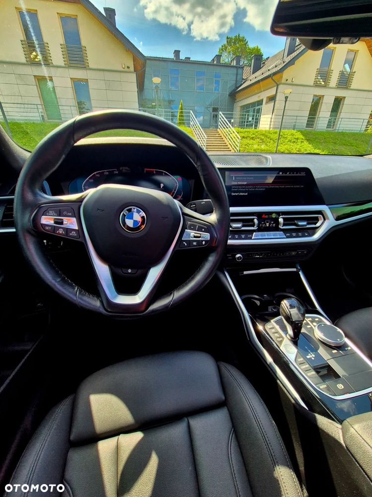 BMW Seria 3 330i GPF M Sport Shadow - 16