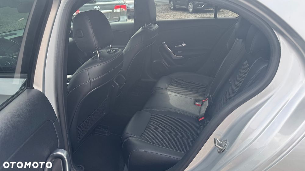 Mercedes-Benz Klasa A 200 7G-DCT Style - 23