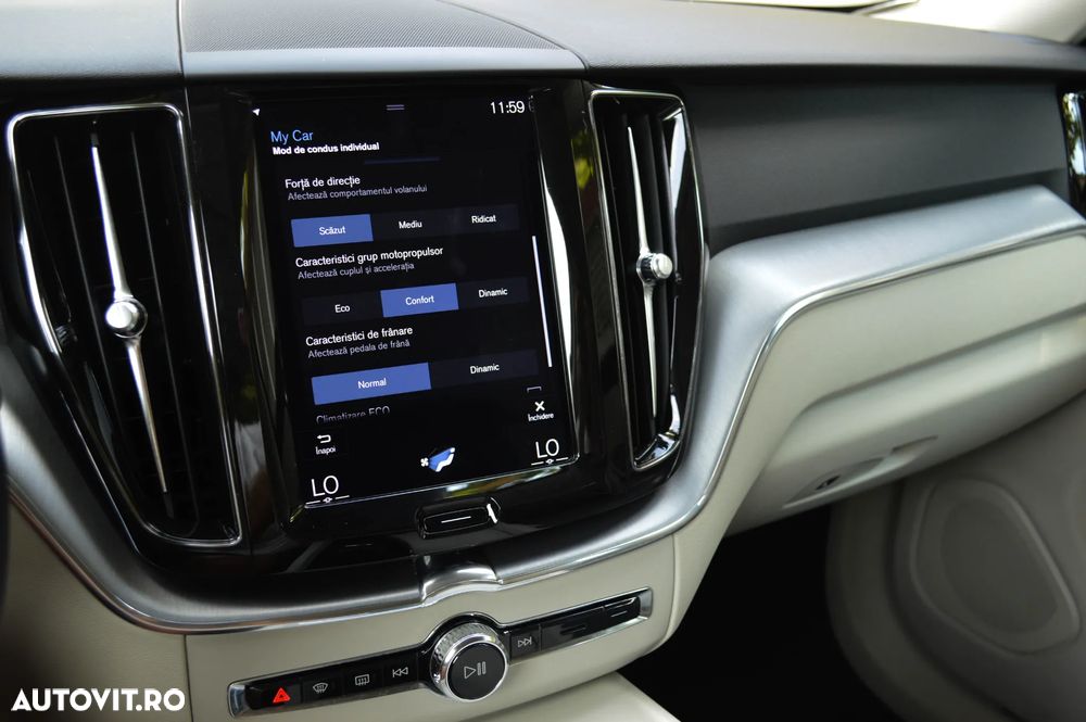Volvo XC 60 B4 D AWD Ultimate Bright - 21