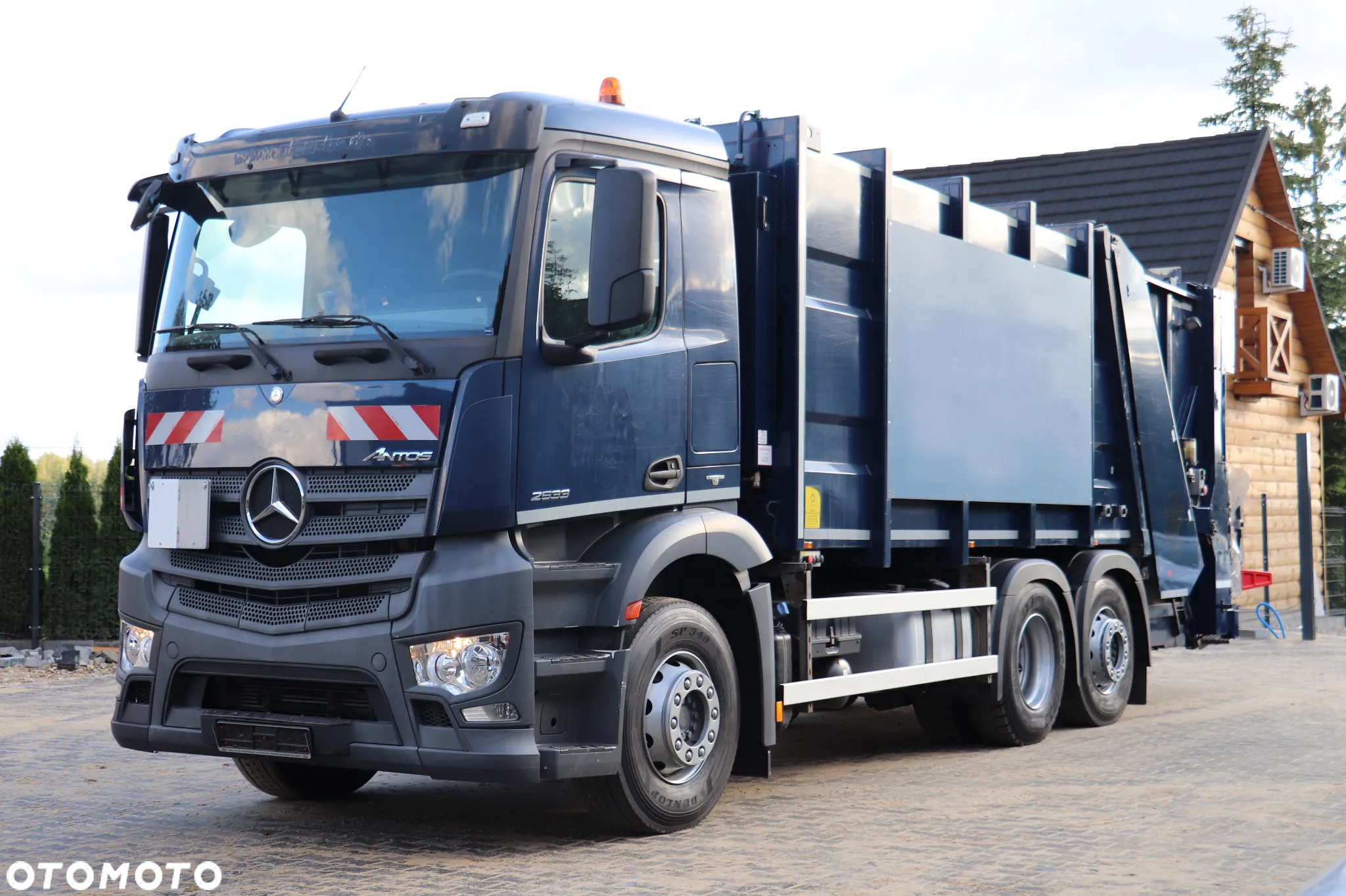 Mercedes-Benz ANTOS - 2