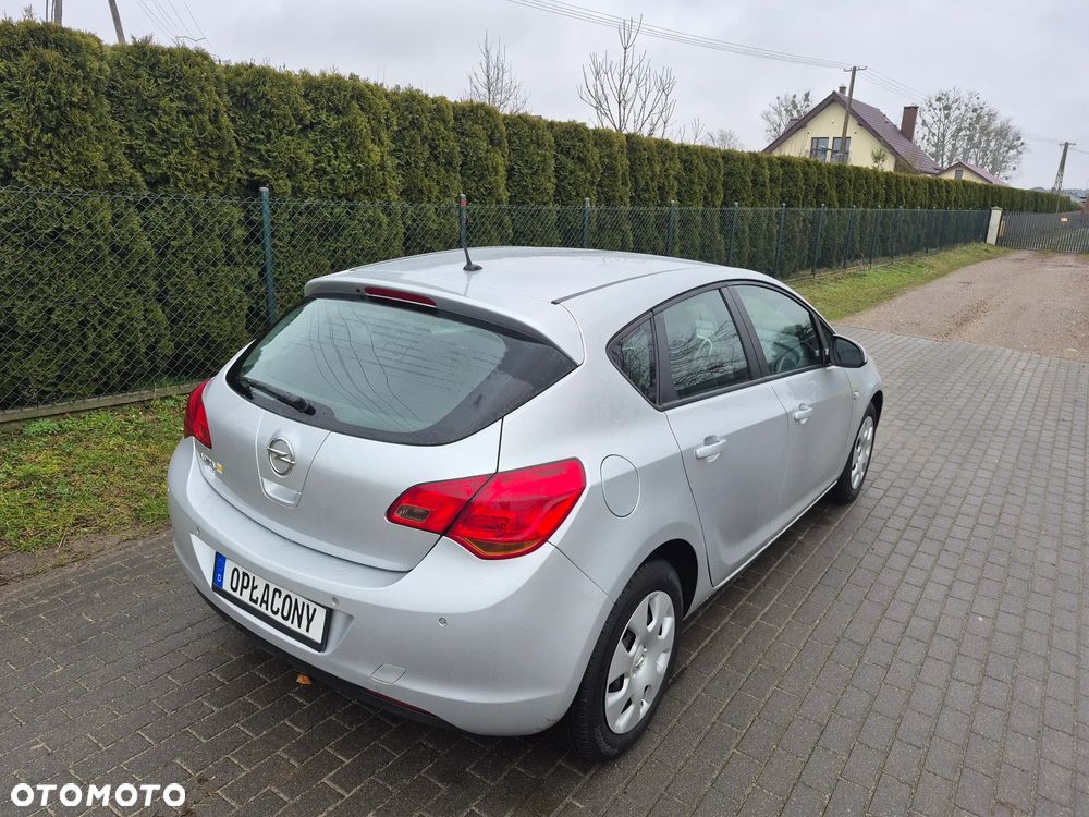 Opel Astra 1.6 Active - 12